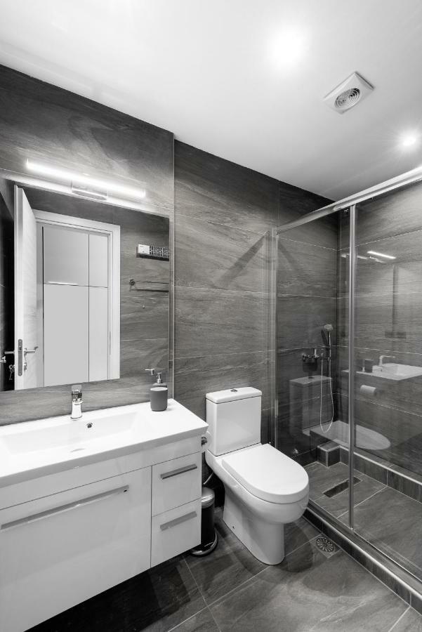 M&F Luxury Suites Est. 2019 / F Suite テッサロニキ エクステリア 写真